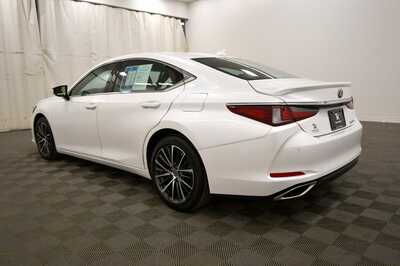 2023 Lexus ES Series, $37295. Photo 4