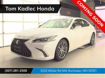 2023 Lexus ES, $37257. Photo 1