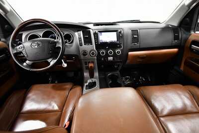 2013 Toyota Sequoia, $18795. Photo 3