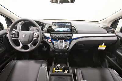 2026 Honda Odyssey, $45333. Photo 10