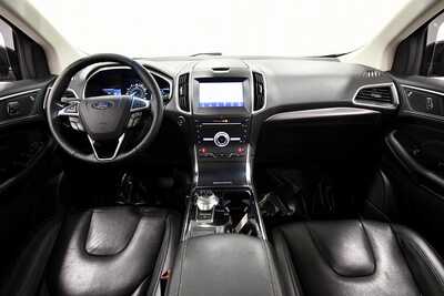 2019 Ford Edge, $17995. Photo 3