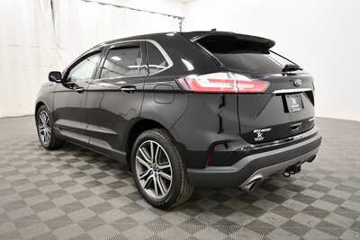 2019 Ford Edge, $17995. Photo 5