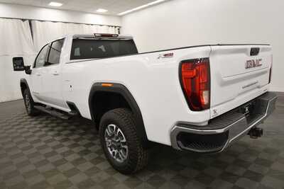 2024 GMC 3500 Crew Cab, $57999. Photo 5