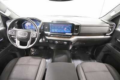 2024 GMC 1500 Crew Cab, $42803. Photo 3