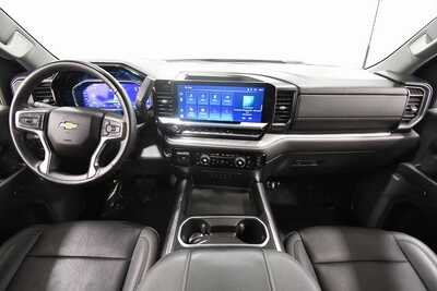 2024 Chevrolet 2500 Ext Cab, $55499. Photo 3