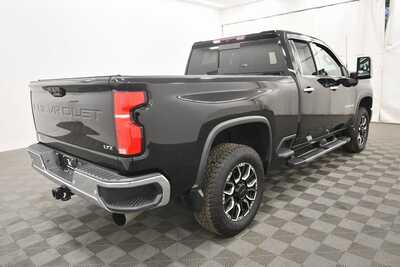 2024 Chevrolet 2500 Ext Cab, $55499. Photo 8