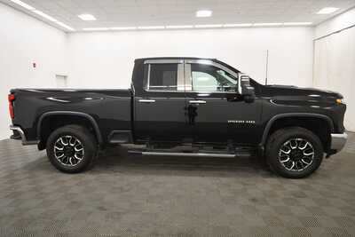 2024 Chevrolet 2500 Ext Cab, $55499. Photo 9