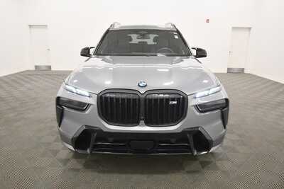 2025 BMW X7, $94999. Photo 12