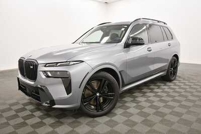 2025 BMW X7, $94999. Photo 2