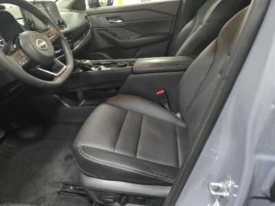 2023 Nissan Rogue, $27472. Photo 3