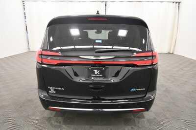 2024 Chrysler Pacifica, $25999. Photo 6