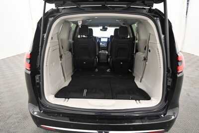 2024 Chrysler Pacifica, $26499. Photo 7