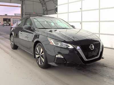 2021 Nissan Altima, $19009. Photo 2