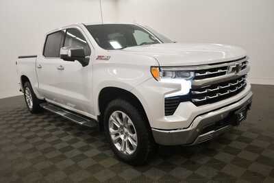2022 Chevrolet 1500 Crew Cab, $40499. Photo 10
