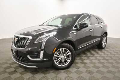 2022 Cadillac XT5, $30999. Photo 2