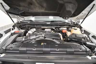 2022 GMC 2500 Crew Cab, $59999. Photo 12