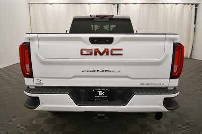 2022 GMC 2500 Crew Cab, $59999. Photo 6