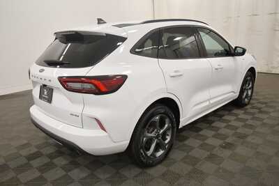 2023 Ford Escape, $21999. Photo 8