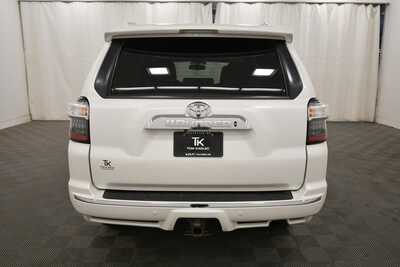 2018 Toyota 4Runner, $29999. Photo 6