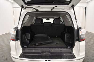 2018 Toyota 4Runner, $29999. Photo 7