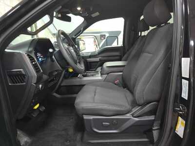 2020 Ford F150 Crew Cab, $33791. Photo 3