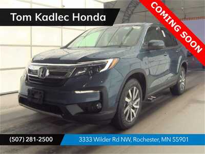 2020 Honda Pilot, $24228. Photo 1