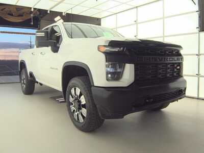 2020 Chevrolet 2500 Ext Cab, $32799. Photo 2