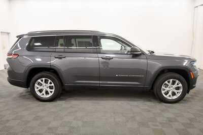 2023 Jeep Grand Cherokee L, $29995. Photo 9