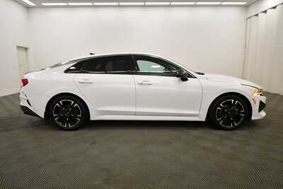 2022 Kia K5, $19495. Photo 9