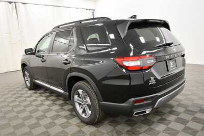 2026 Honda Pilot, $45209. Photo 6