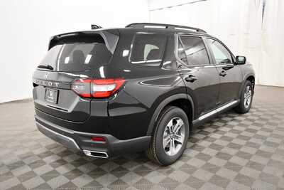 2026 Honda Pilot, $45209. Photo 8