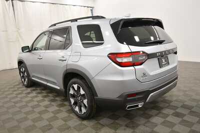 2026 Honda Pilot, $49219. Photo 6