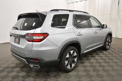 2026 Honda Pilot, $49219. Photo 8