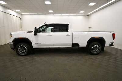2023 GMC 2500 Crew Cab, $47629. Photo 4