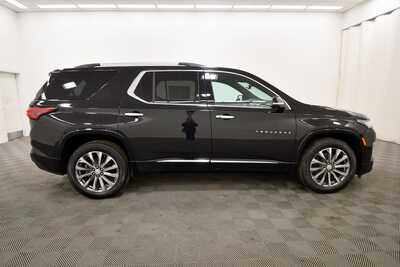 2023 Chevrolet Traverse, $33999. Photo 9