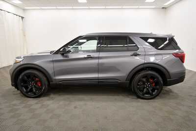 2021 Ford Explorer, $33595. Photo 4