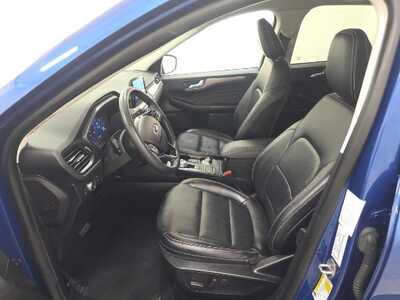 2022 Ford Escape, $21877. Photo 3