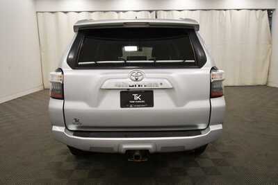 2016 Toyota 4Runner, $20795. Photo 6