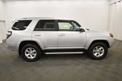 2016 Toyota 4Runner, $20795. Photo 8