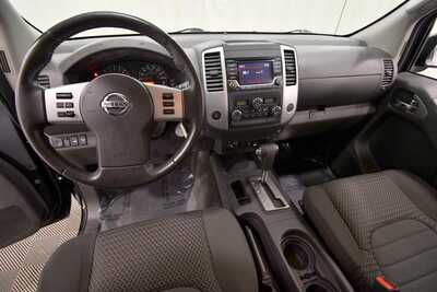 2017 Nissan Frontier, $19795. Photo 3