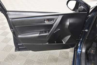 2017 Toyota Corolla, $14999. Photo 12