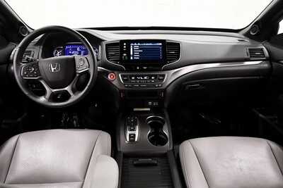 2023 Honda Passport, $32795. Photo 3