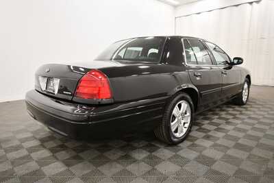 2007 Ford Crown Victoria, $18299. Photo 7