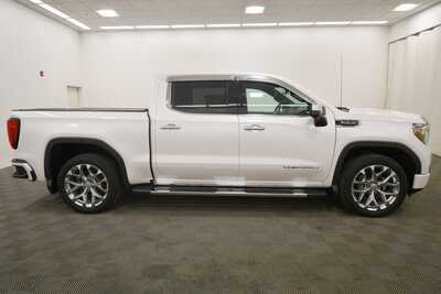 2021 GMC 1500 Crew Cab, $39802. Photo 9