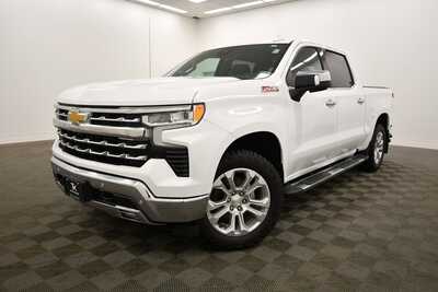 2023 Chevrolet 1500 Crew Cab, $38195. Photo 2