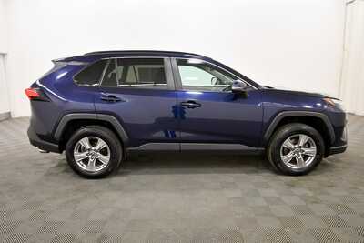 2022 Toyota RAV4, $26395. Photo 9