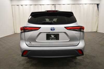 2022 Toyota Highlander, $32775. Photo 6