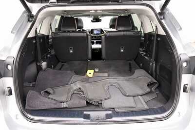 2022 Toyota Highlander, $32775. Photo 7