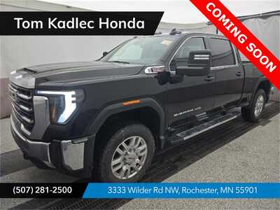 2024 GMC 2500 Crew Cab, $57999. Photo 1