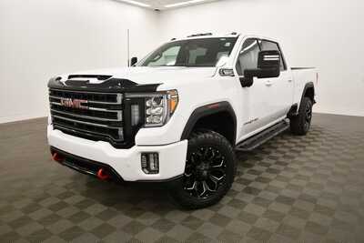 2022 GMC 2500 Crew Cab, $64559. Photo 2